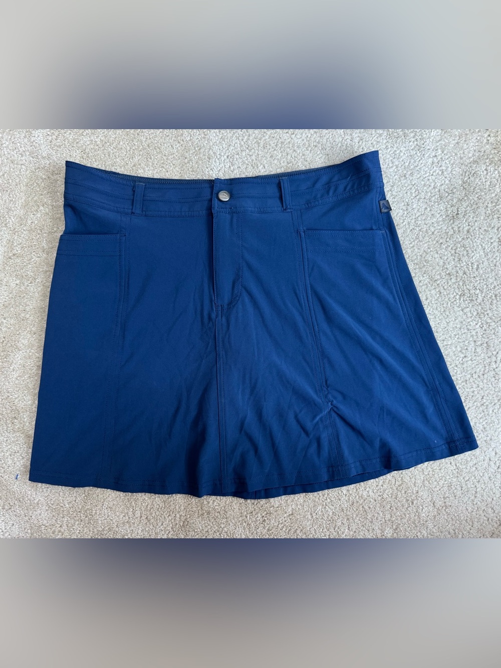 L.L. Bean Sz 12 Navy Athletic Skort with Front Pockets